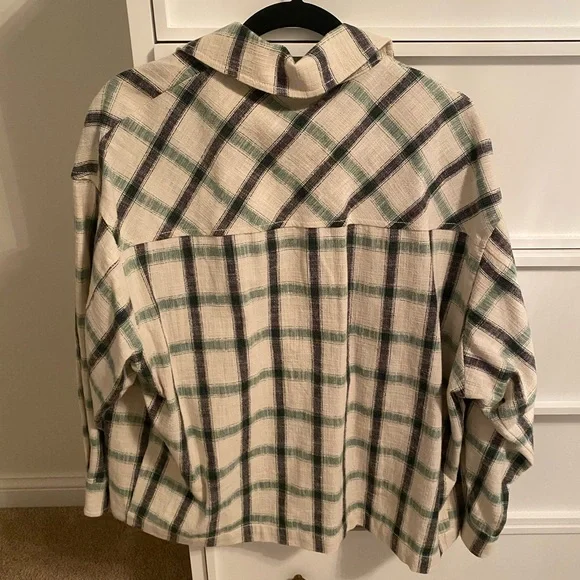 Zara Green and Cream Plaid Shacket - Picture 3 of 3
